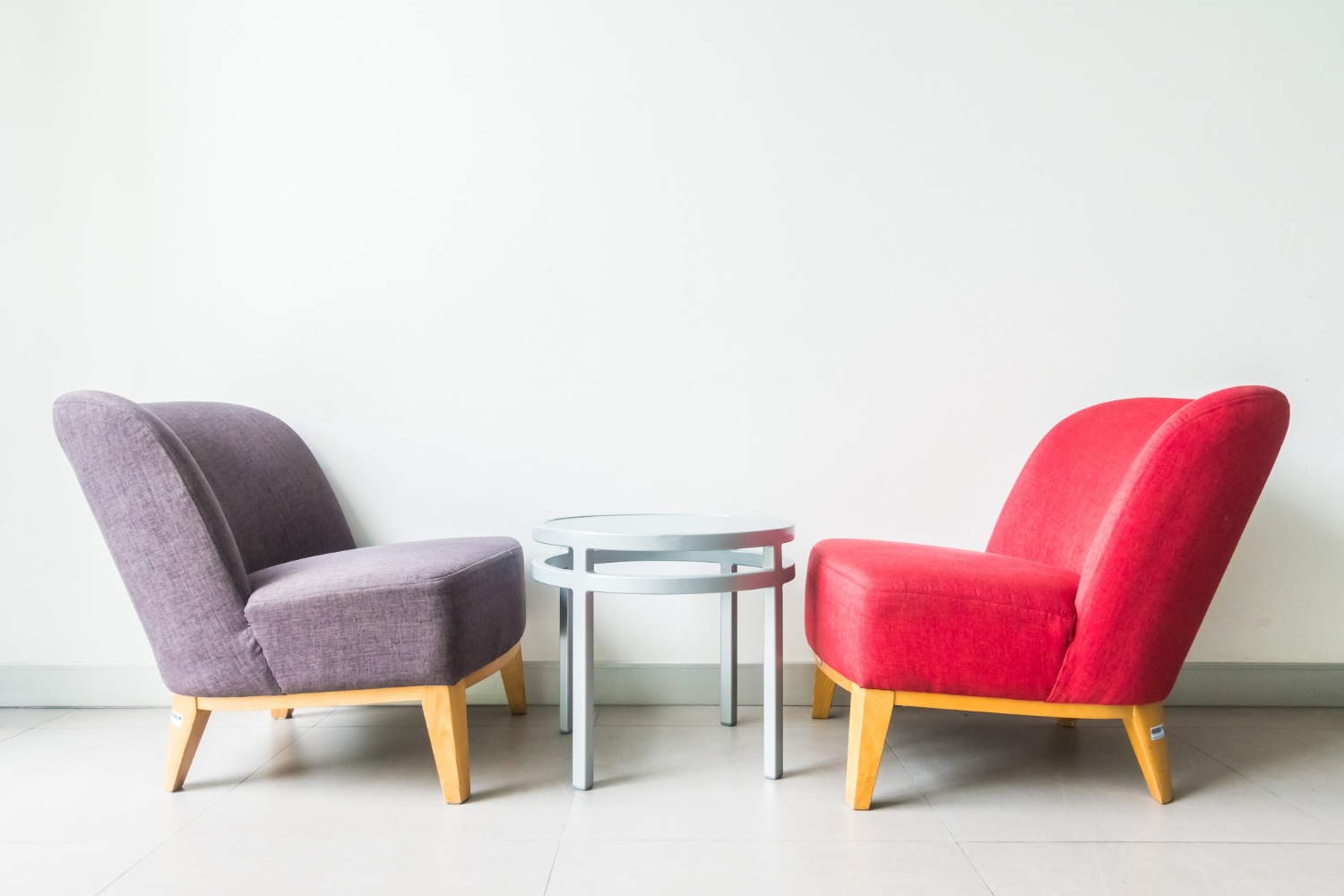 chaises et fauteuils pour un intérieur harmonieux