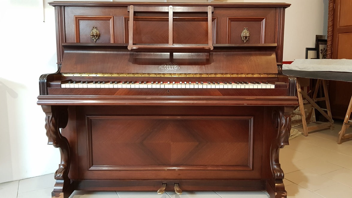 transformer-un-piano-droit-en-meuble