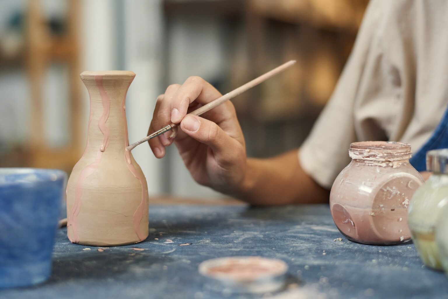 Peinture pots terre cuite : idées et conseils déco