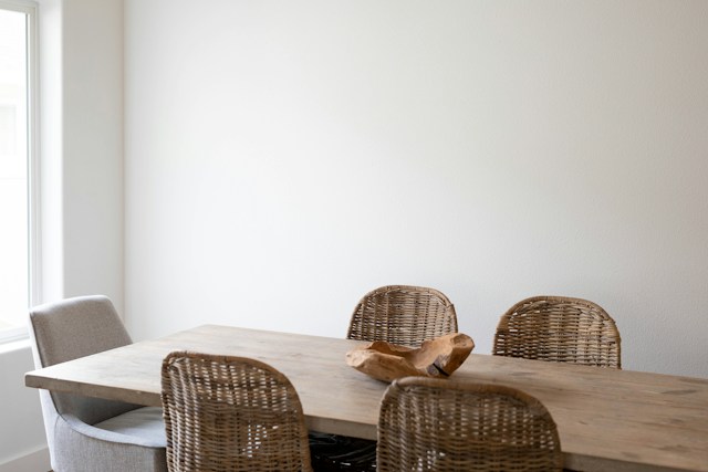 Table à manger en bois massif