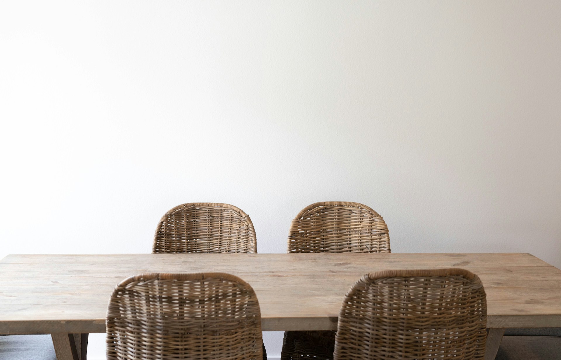 Table à manger en bois massif